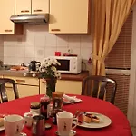 Stella Apartment *