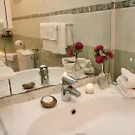 Stella Apartment